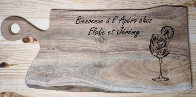 Planche apéro en bois exotique brut